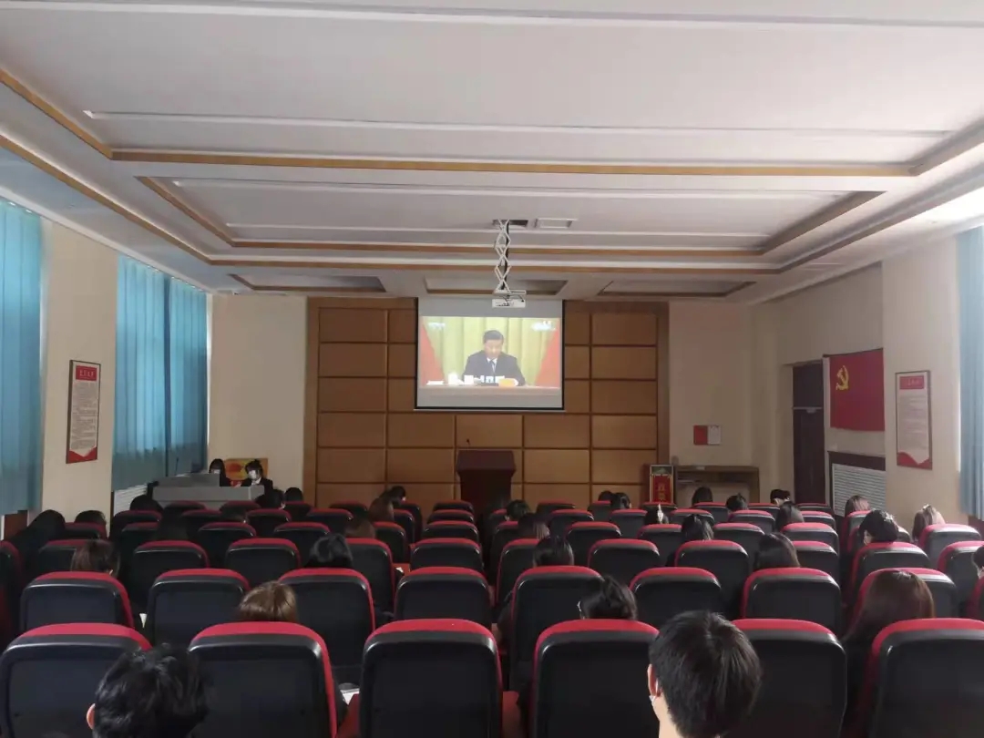 2022年我校團員青年收聽收看慶祝中國共産主義青年團成立100周年大會現場直播—教師教育學院分會場
